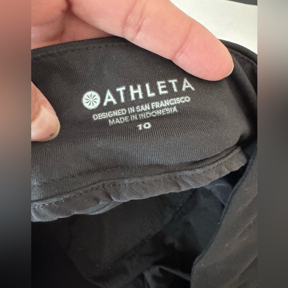 Athleta Trekkie North Women’s Short Black Athleisure Utility Hiking Size 10 - Picture 4 of 10